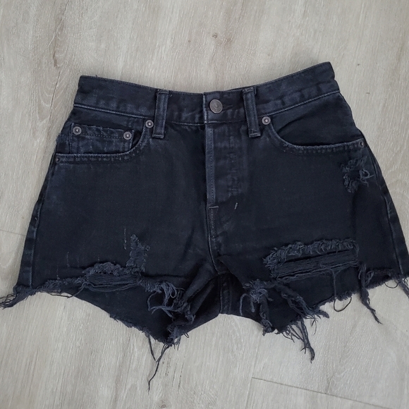 Free People Button Fly True Black Jean Shorts 24 - Picture 2 of 6